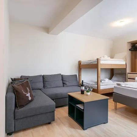 Town House 1 *